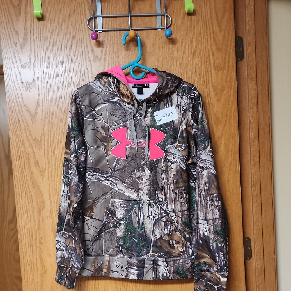 Under Armour Hoodie - Pink Logo on Camo womens L number 5140